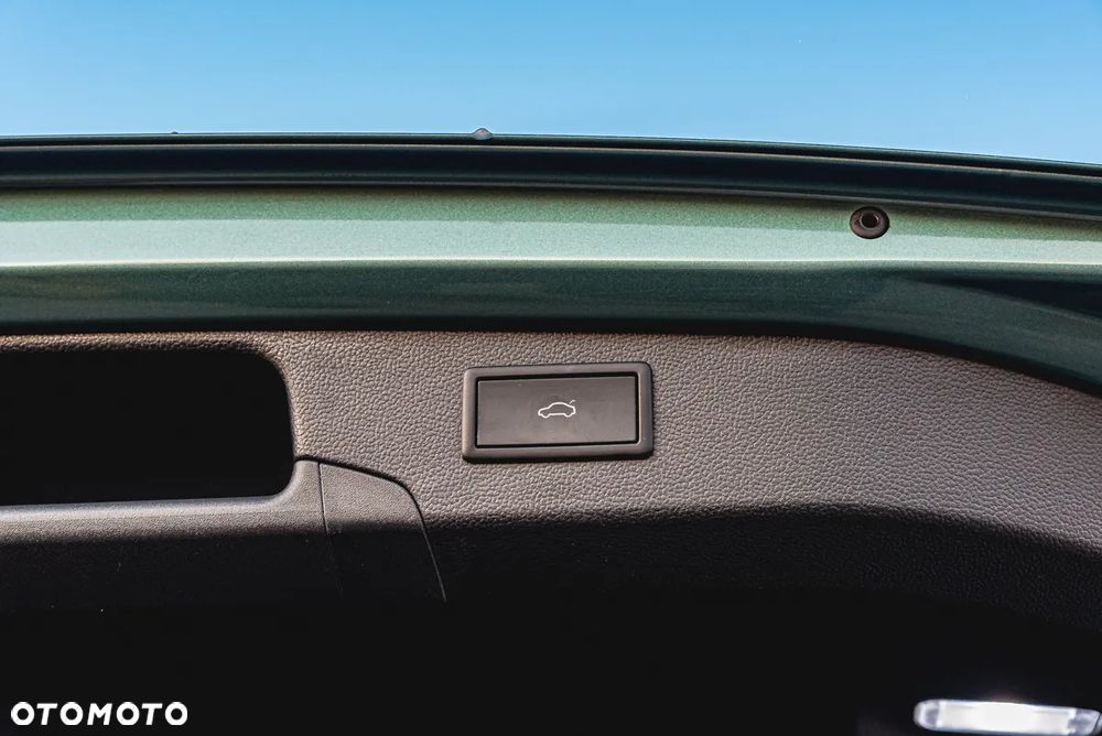 Volkswagen Passat Variant 1.5 TSI OPF DSG Elegance - 23