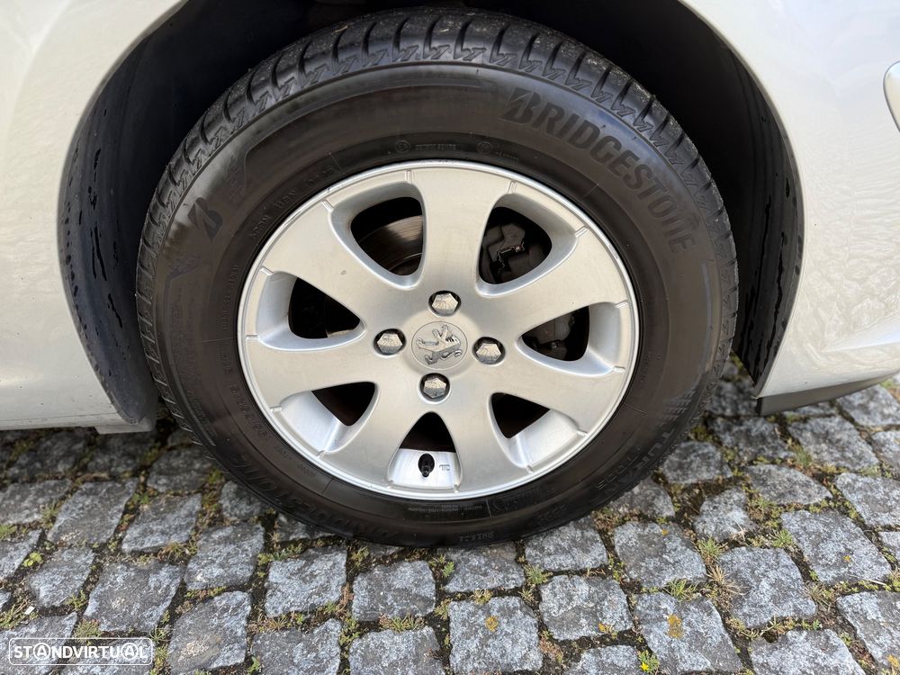Peugeot 307 1.4 16V XT Premium - 8