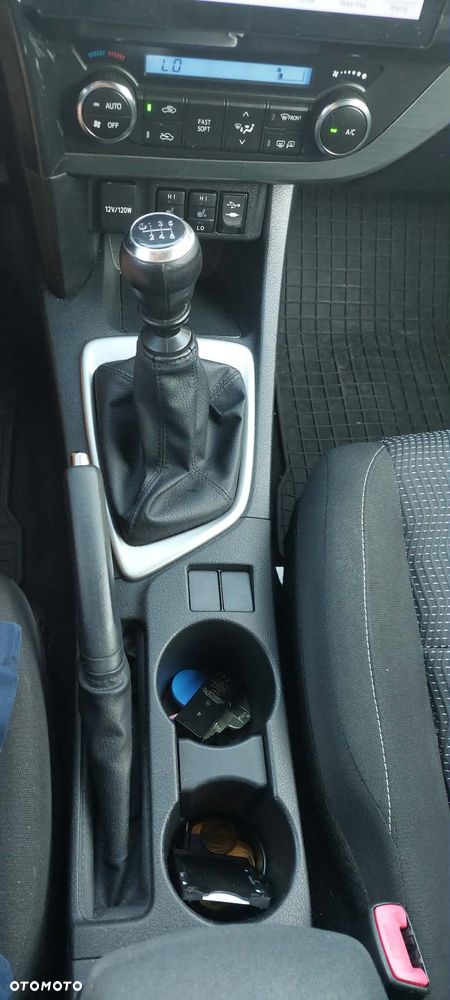 Toyota Auris 1.6 Valvematic Edition - 11