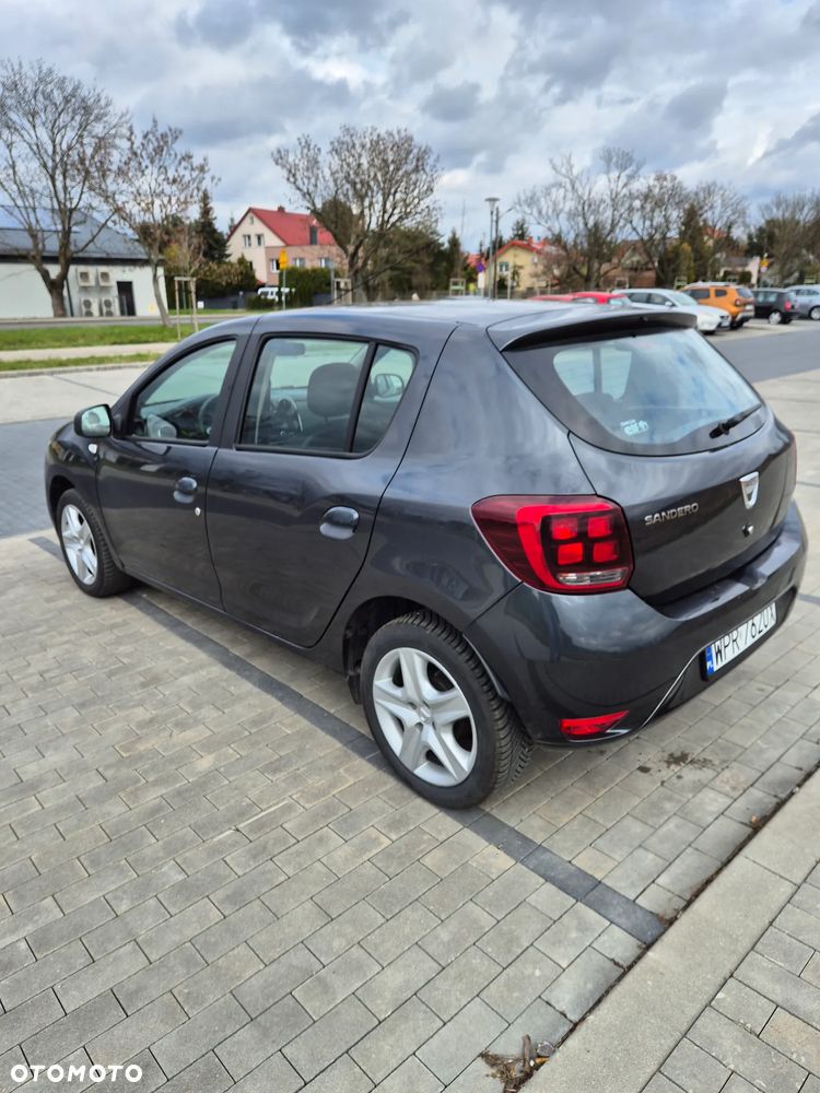 Dacia Sandero SCe 75 Laureate - 5
