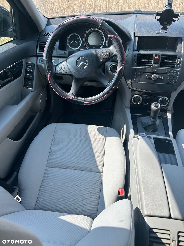 Mercedes-Benz Klasa C 200 CDI Elegance - 9