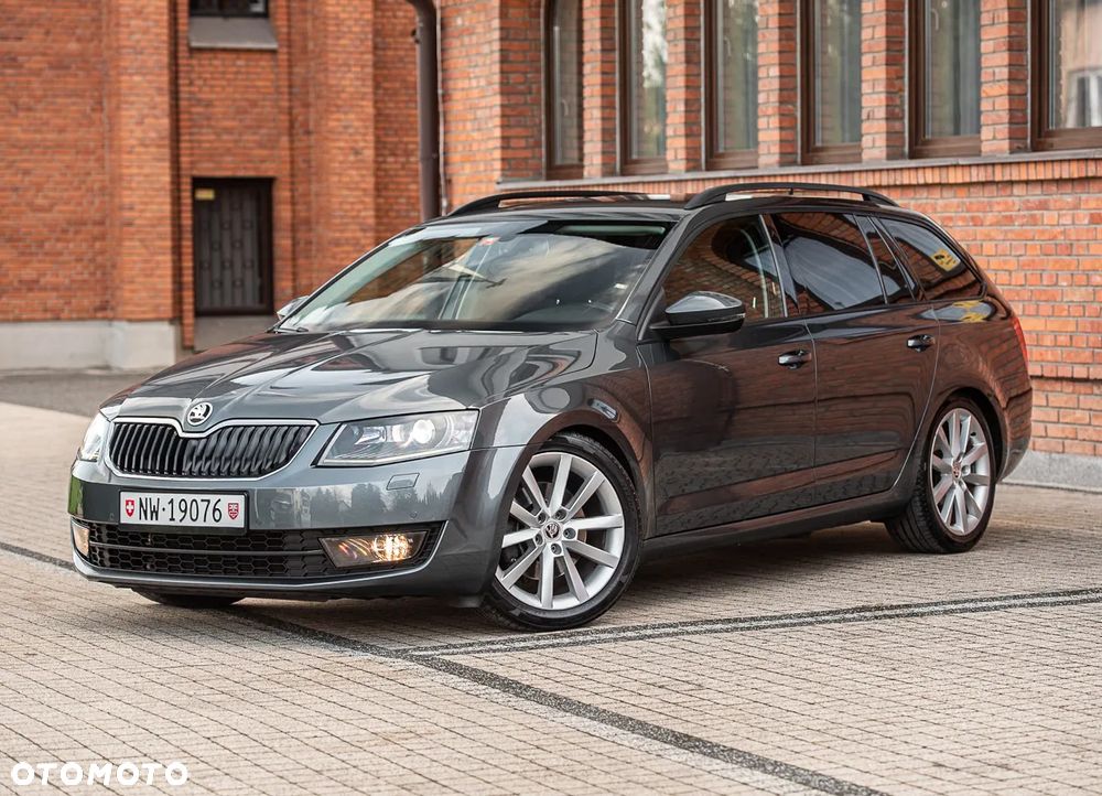 Skoda Octavia 2.0 TDI SCR 4x4 Style DSG - 10