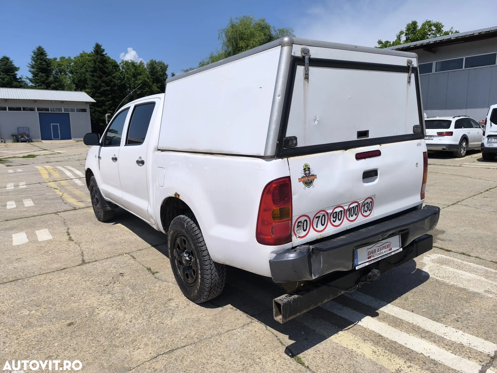 Toyota Hilux 4x4 Double Cab - 5