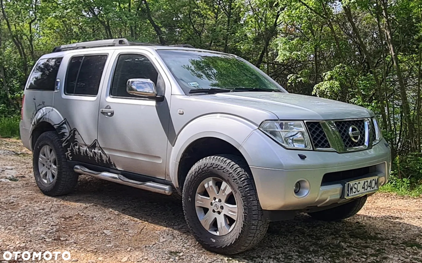 Nissan Pathfinder 2.5 dCi LE - 2
