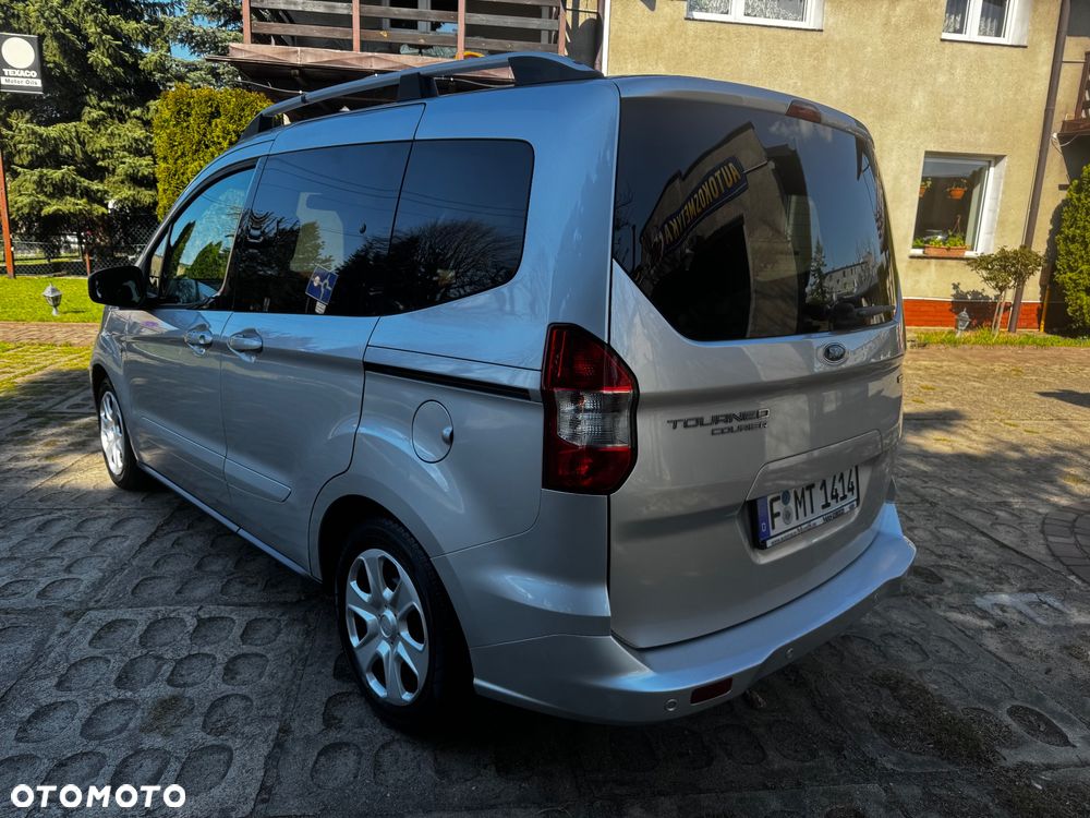 Ford Tourneo Courier 1.0 EcoBoost S&S Ambiente - 39