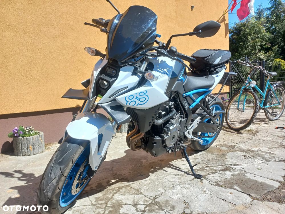 Suzuki GSX - 7