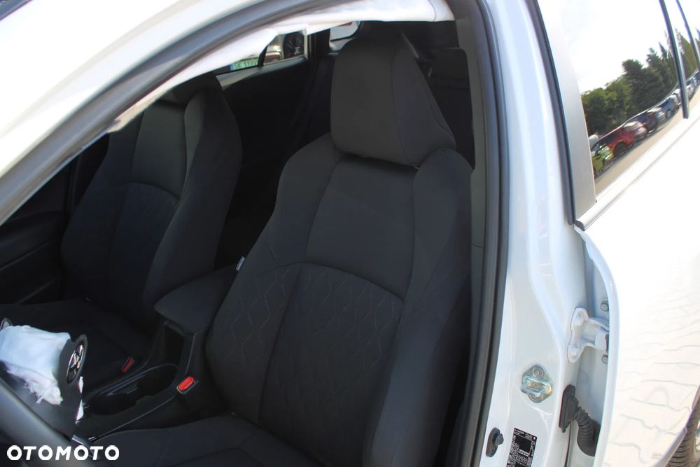 Toyota Corolla Cross 2.0 Hybrid Style - 19