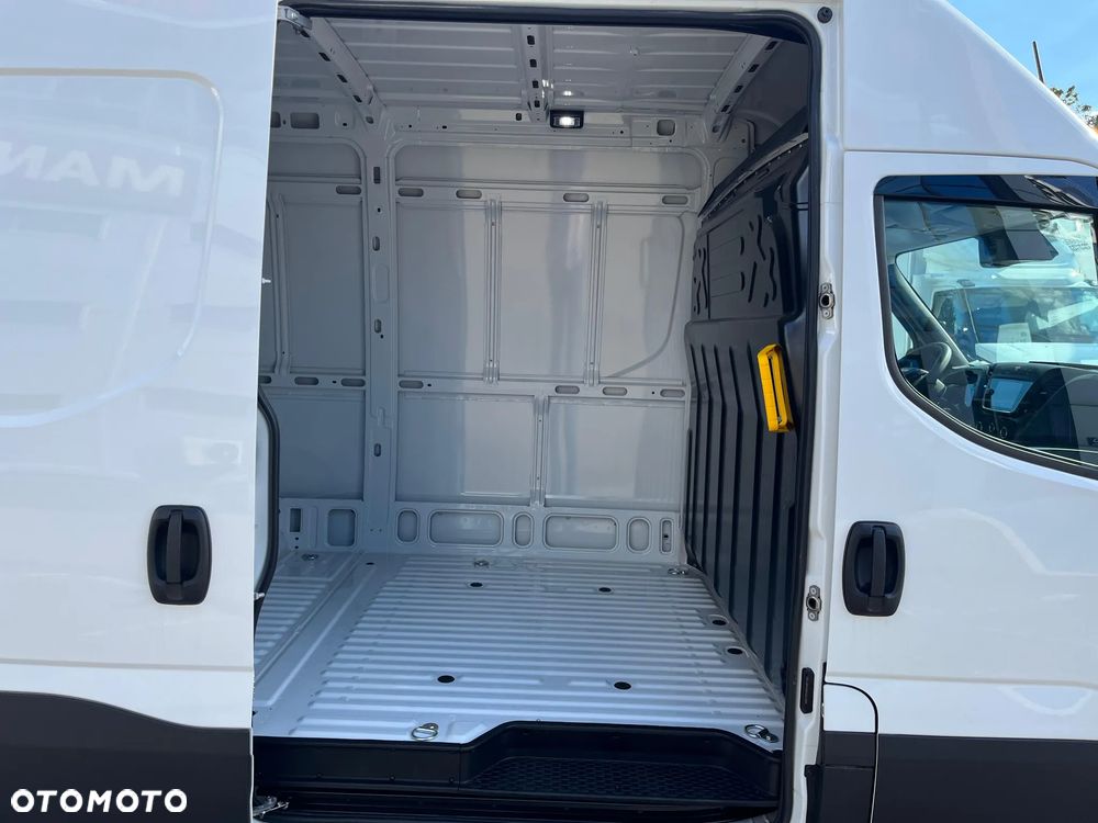Iveco Daily Autoryzowany dealer ,od ręki - 9