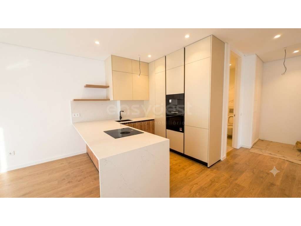 Amplo T3 com 116m² no Centro da Lourinhã - Luz, Espaço e Exclusividade - Grande imagem: 5/22