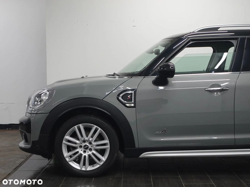 MINI Countryman Cooper All4 Essential Trim - 16