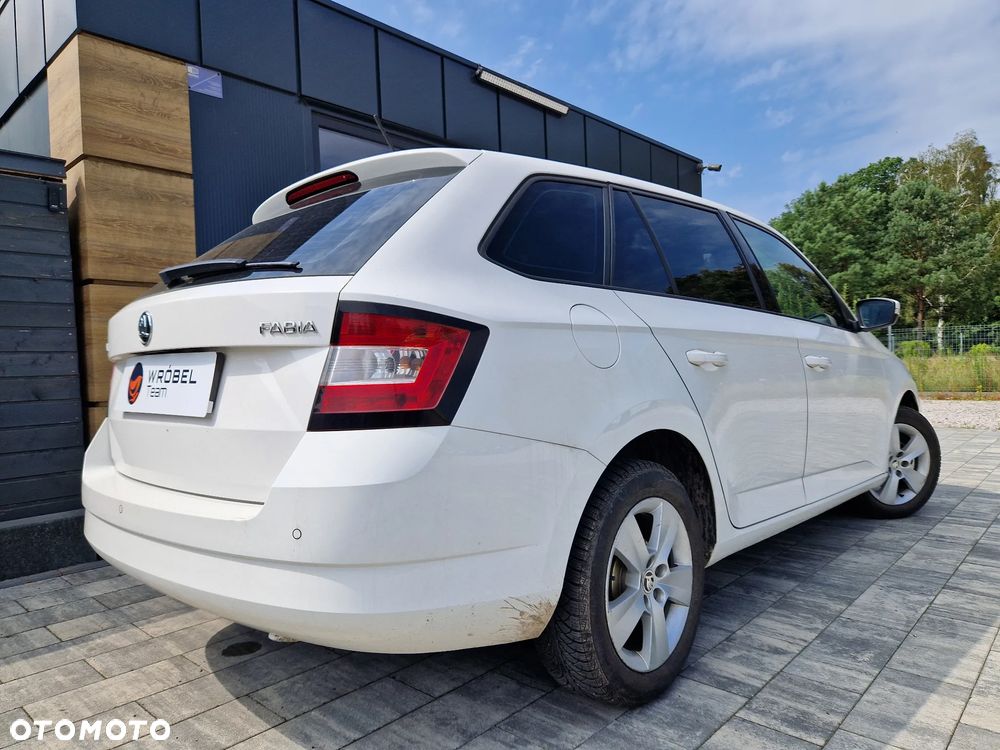 Skoda Fabia 1.2 TSI Active - 7