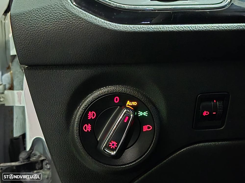 SEAT Leon 1.6 TDI Style Ecomotive - 16