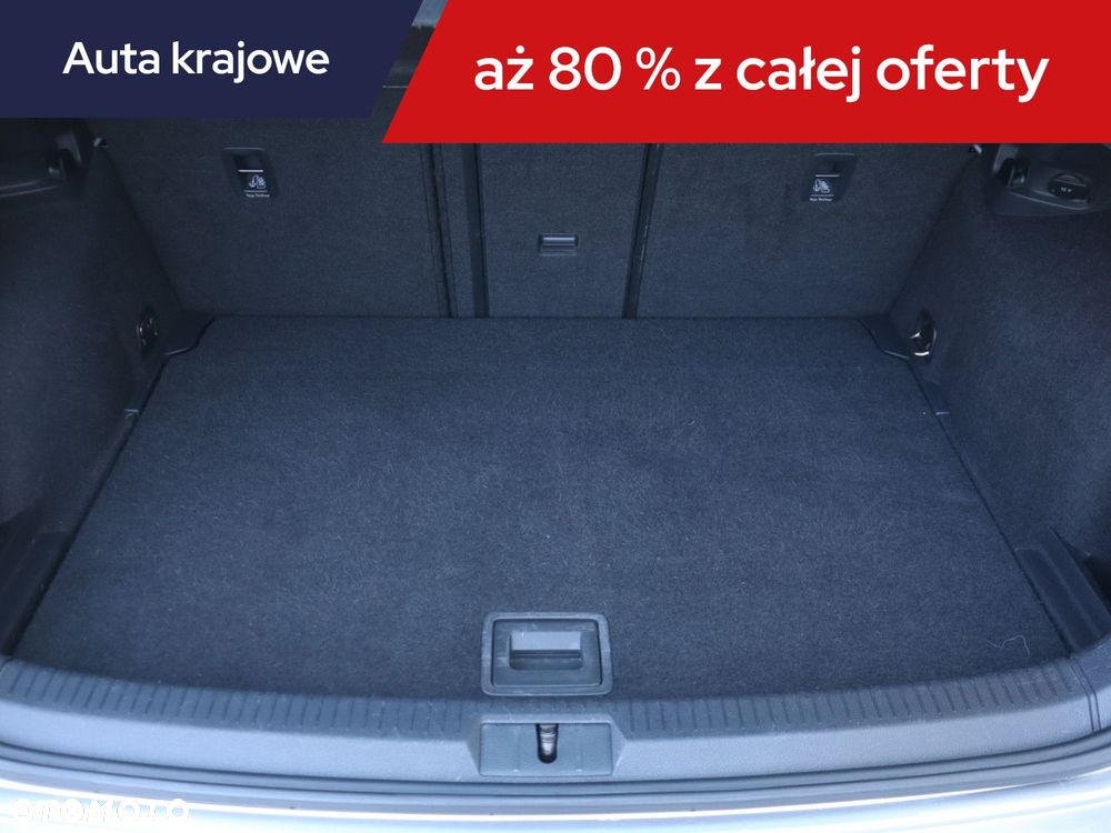 Volkswagen Golf - 14