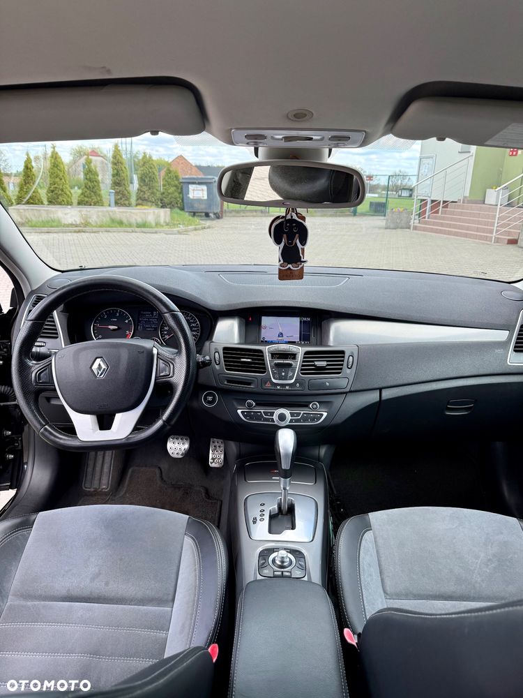 Renault Laguna dCi 175 FAP Initiale - 10