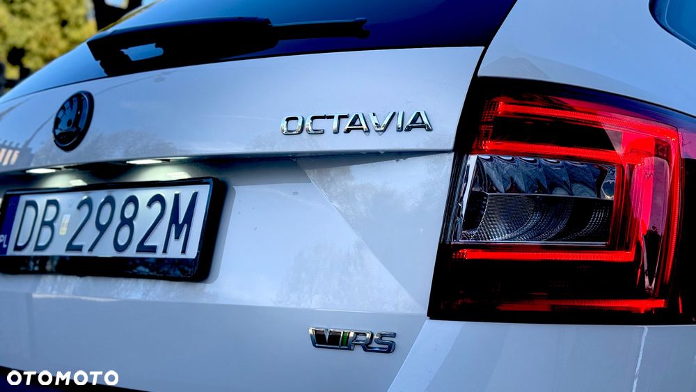 Skoda Octavia 2.0 TDI (Green tec) DSG RS - 23