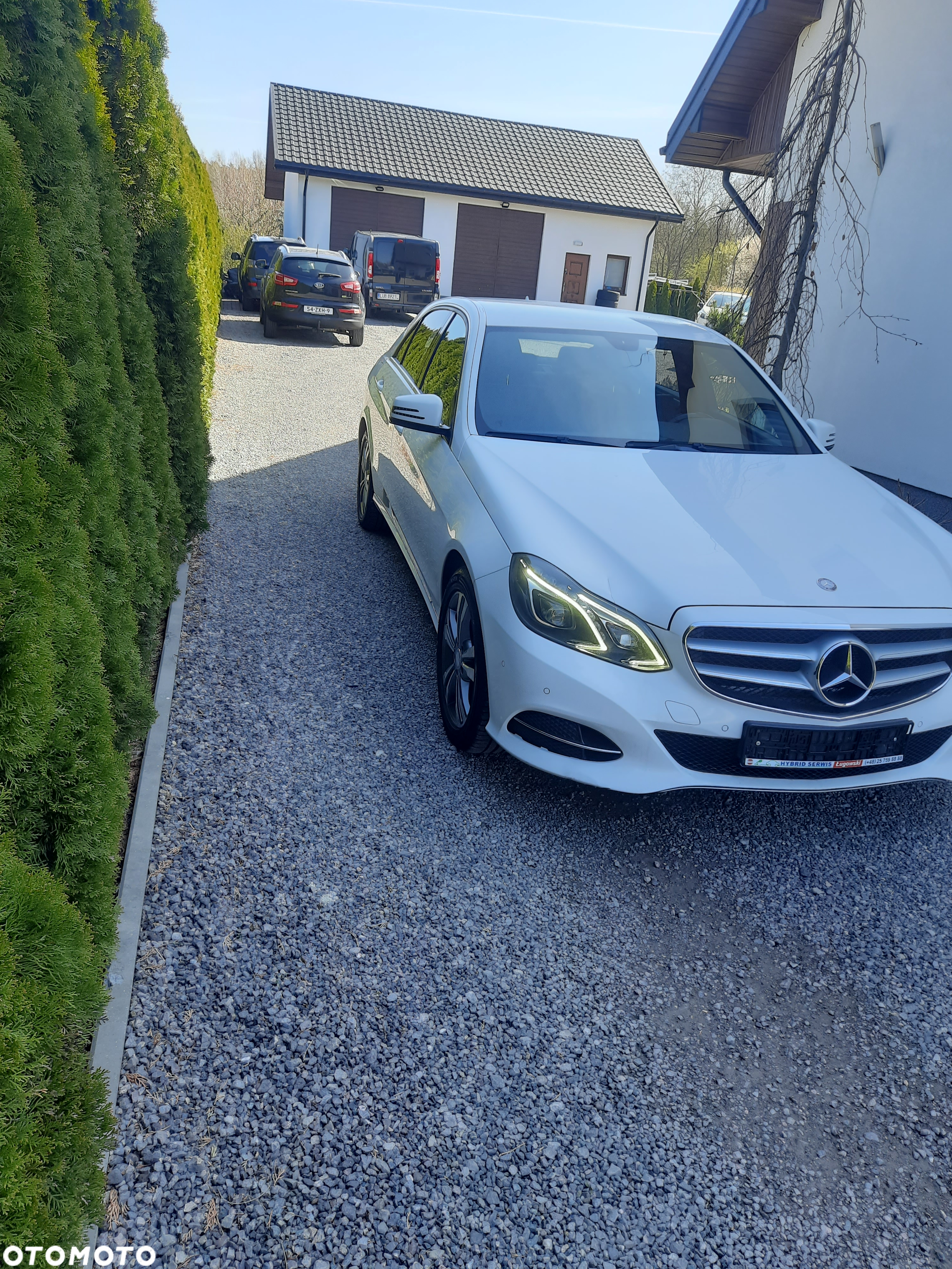 Mercedes-Benz Klasa E 300 T BlueTEC HYBRID 7G-TRONIC - 3