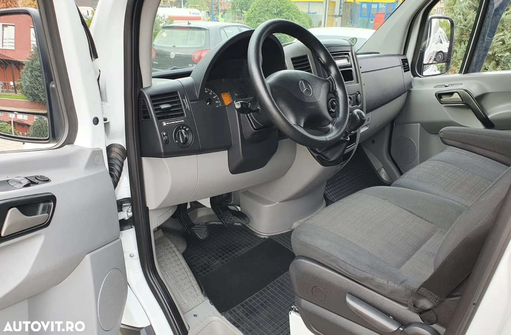 Mercedes-Benz Sprinter - 5