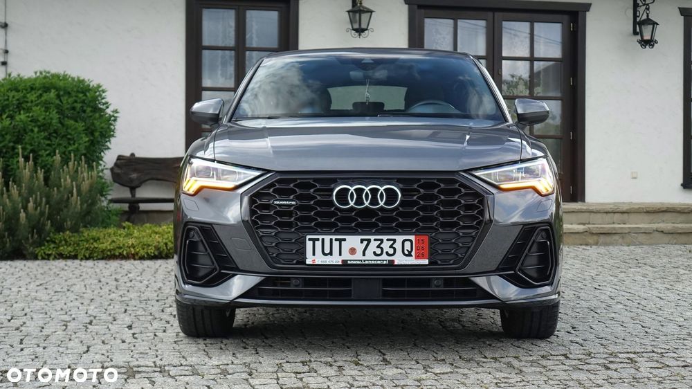 Audi Q3 Sportback - 9