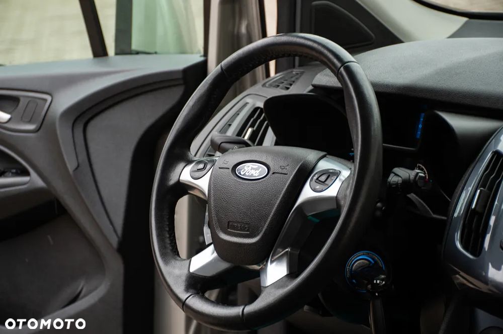 Ford Tourneo Connect 1.6 TDCi Start-Stop Titanium - 26