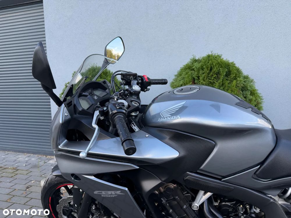 Honda CBR - 35