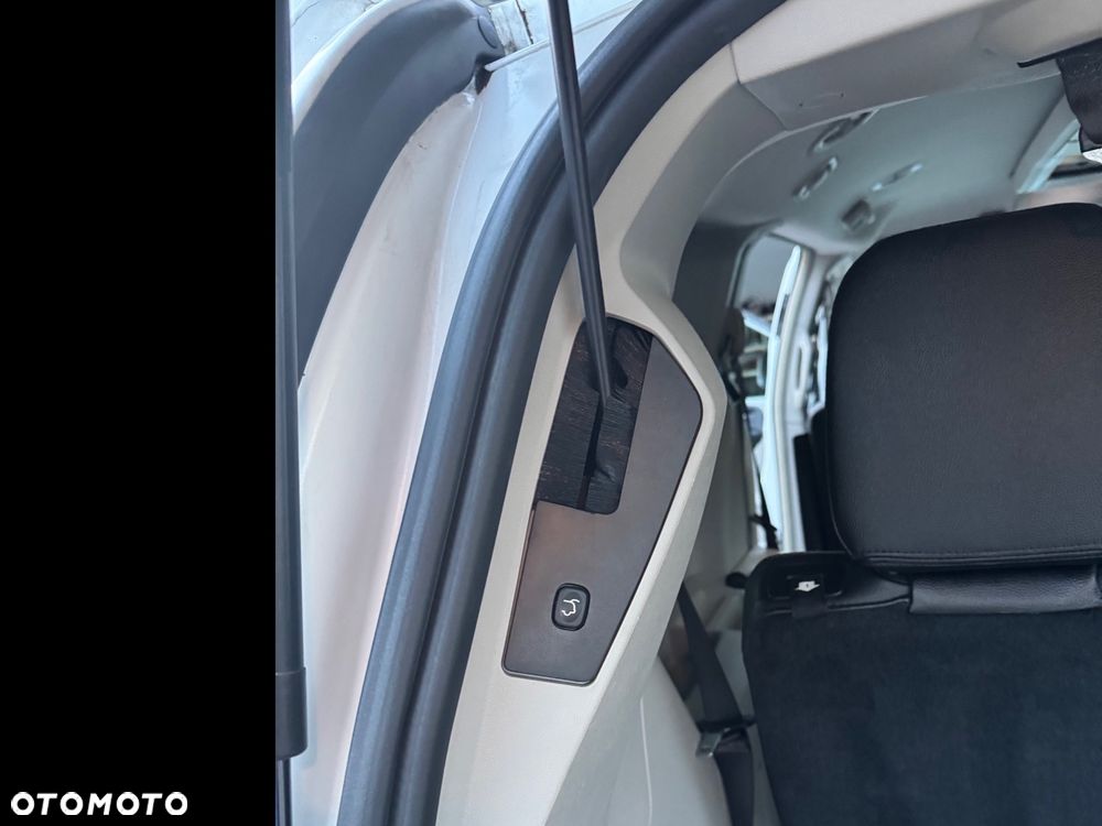 Chrysler Town & Country 3.6 Touring - 14