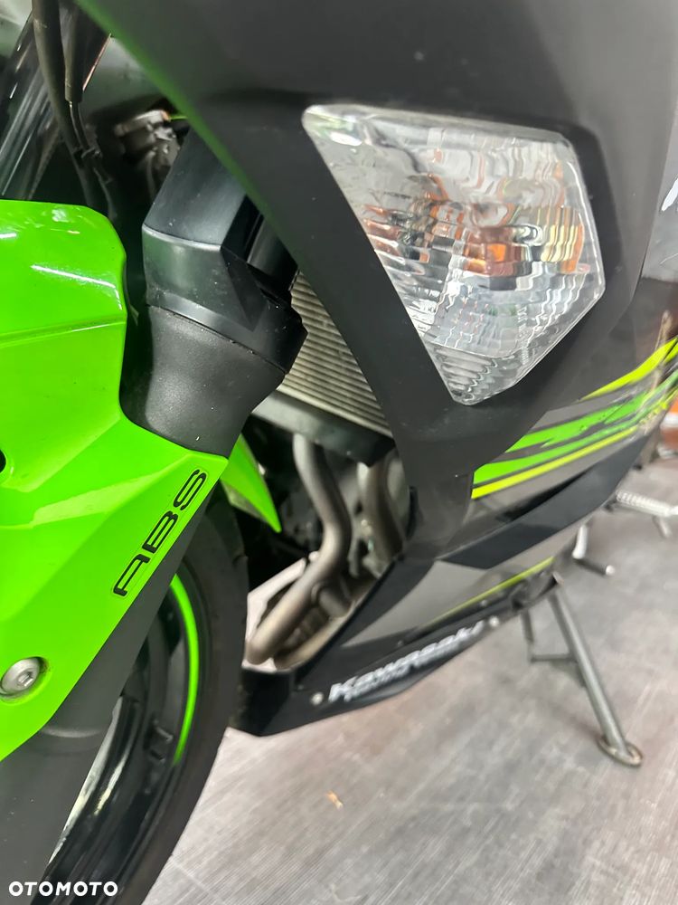 Kawasaki Ninja - 23