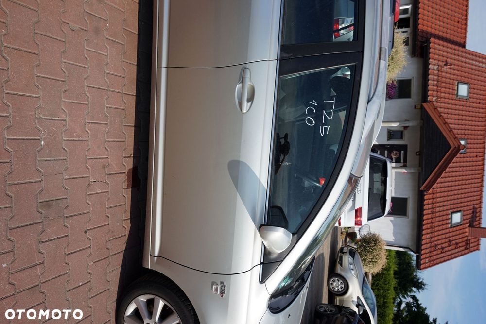 DRZWI PRZEDNIE PRAWE AVENSIS II T25 KOMBI 1C0  SREBRNY TOYOTA 2003-2006 - 1