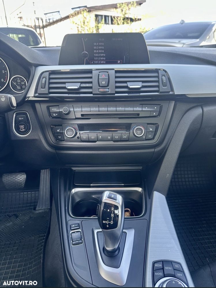 BMW Seria 3 320d xDrive Aut. - 7