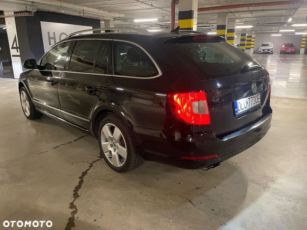 Skoda Superb 2.0 TDI Elegance - 2
