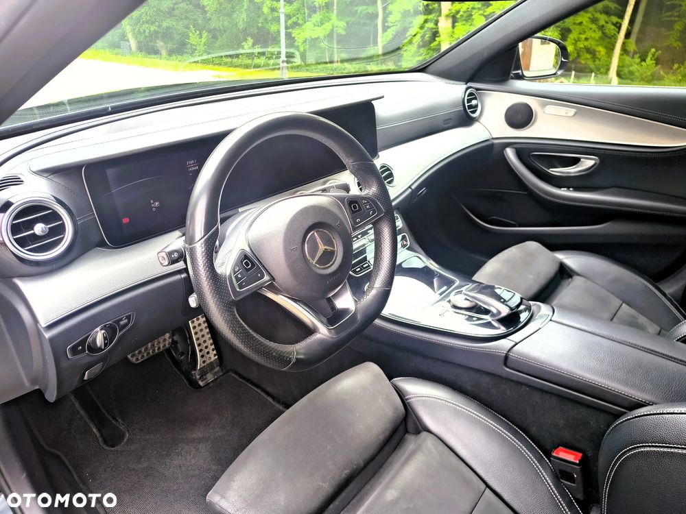 Mercedes-Benz Klasa E 220 d 9G-TRONIC - 21