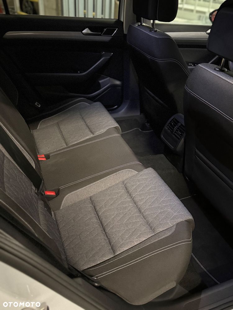 Volkswagen Passat 1.5 TSI EVO Business - 20