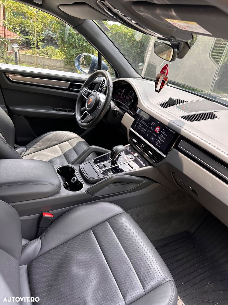 Porsche Cayenne Tiptronic S - 11