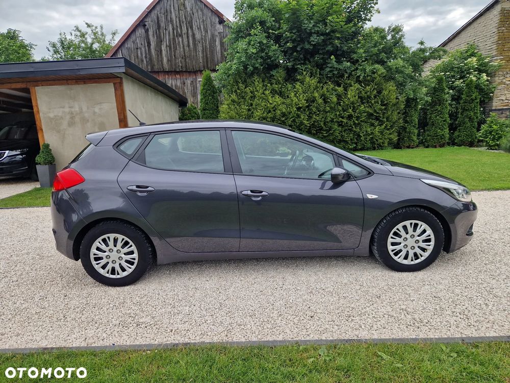 Kia Ceed 1.4 CVVT Attract plus - 3