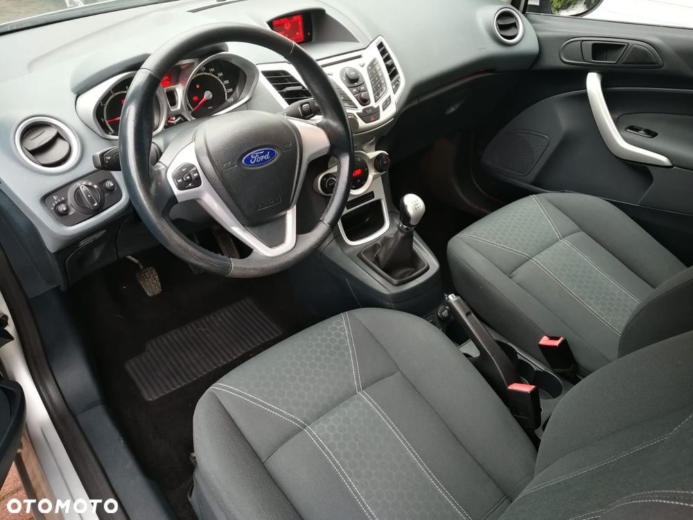 Ford Fiesta 1.25 Titanium - 13