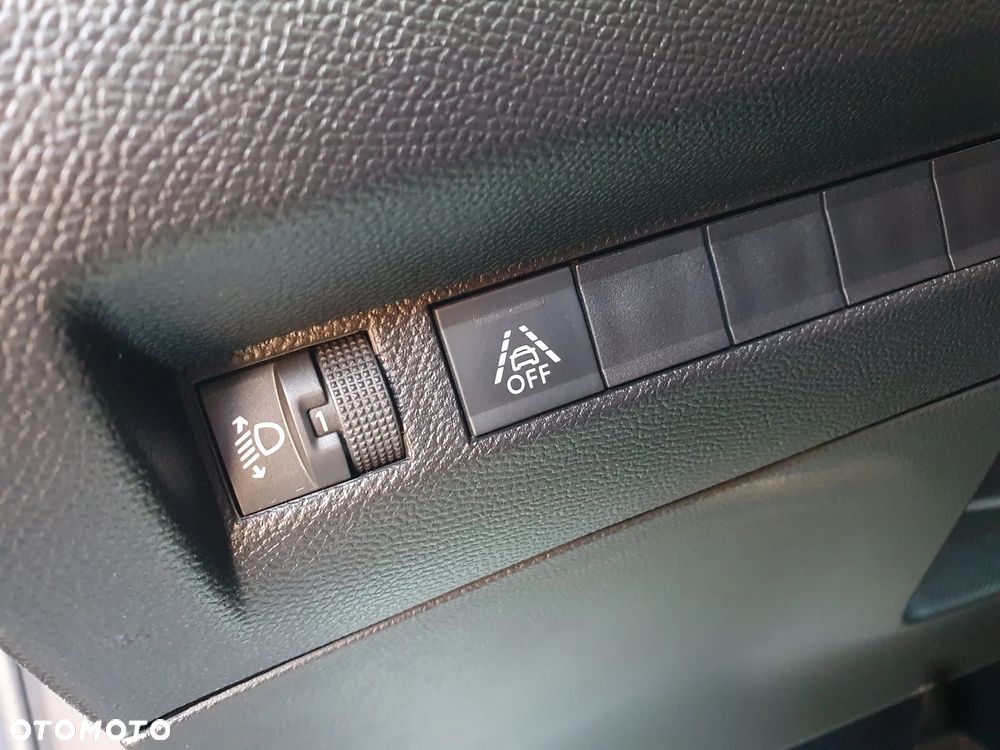 Peugeot 2008 PureTech 130 Allure Pack - 24