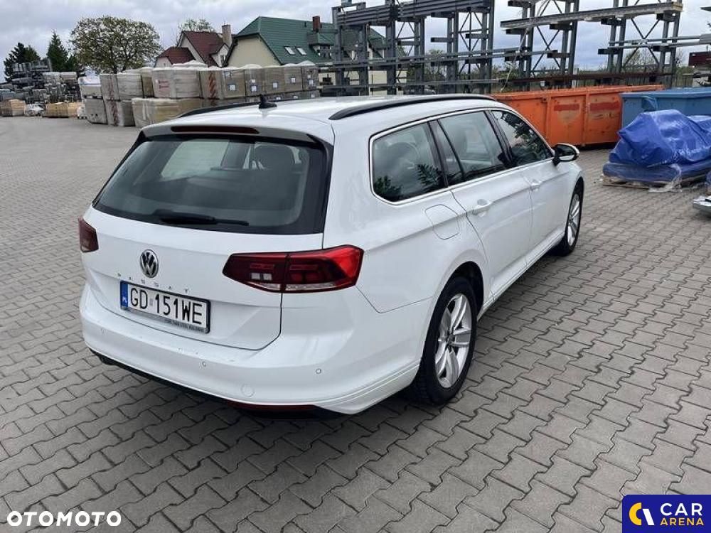 Volkswagen Passat - 5