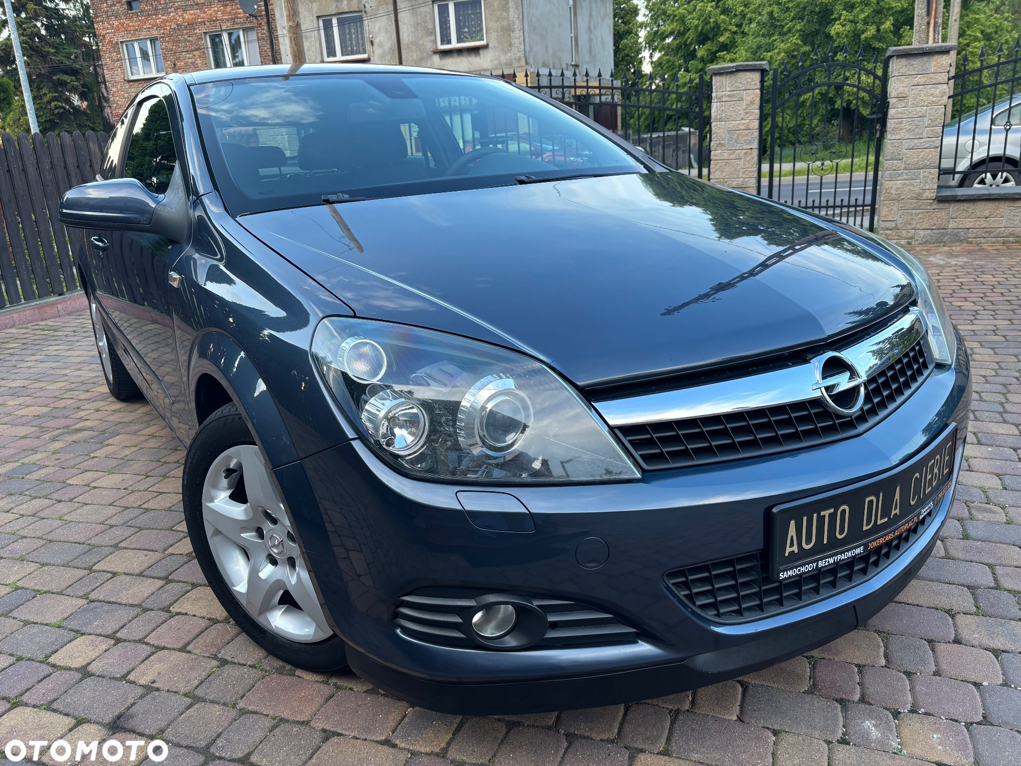 Opel Astra GTC 1.4 Cosmo - 2