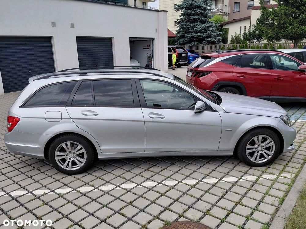 Mercedes-Benz Klasa C 180 CGI BlueEFFICIENCY - 4