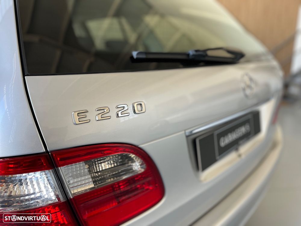 Mercedes-Benz E 220 CDI Auto Elegance - 25