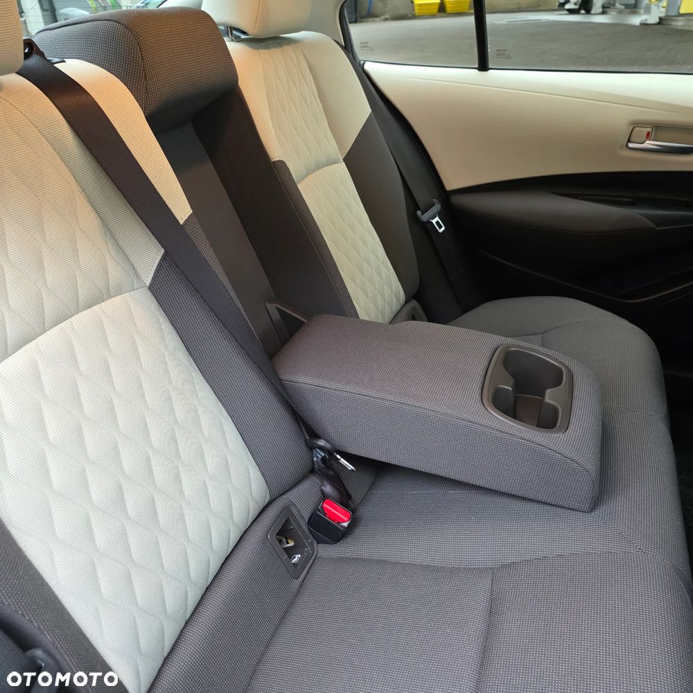 Toyota Corolla - 15