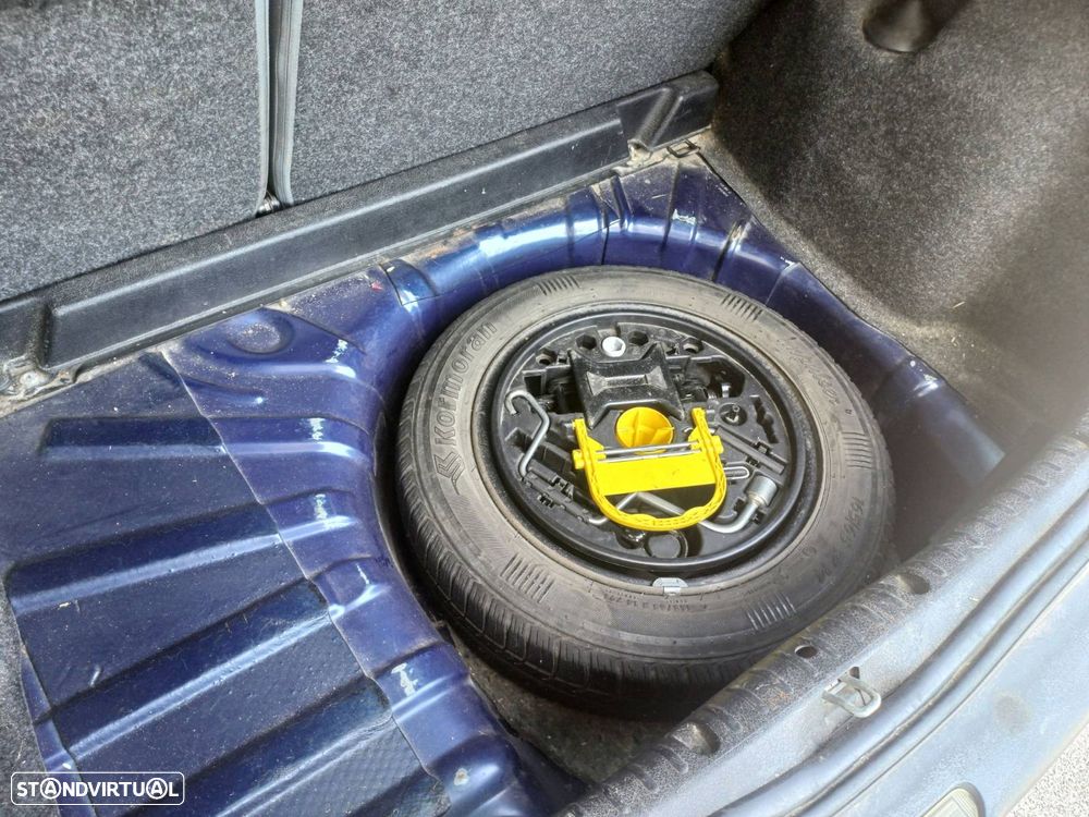 Renault Clio 1.2 RT - 10