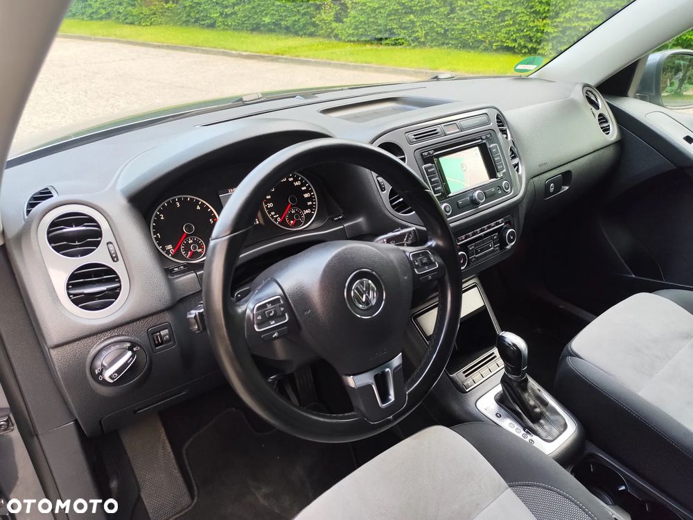 Volkswagen Tiguan 2.0 TDI DPF 4Motion DSG Exclusive - 25