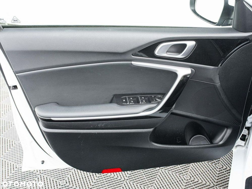 Kia Ceed 1.0 T-GDI L - 11