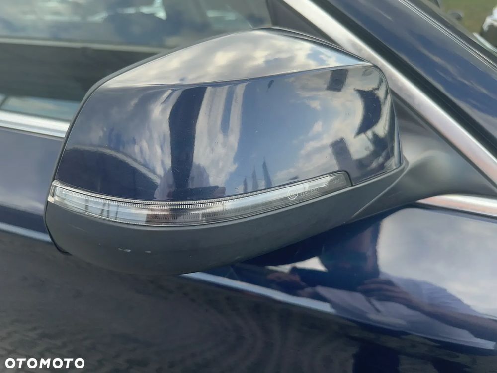 BMW Seria 5 520d Touring - 11