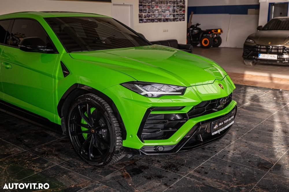 Lamborghini URUS - 13