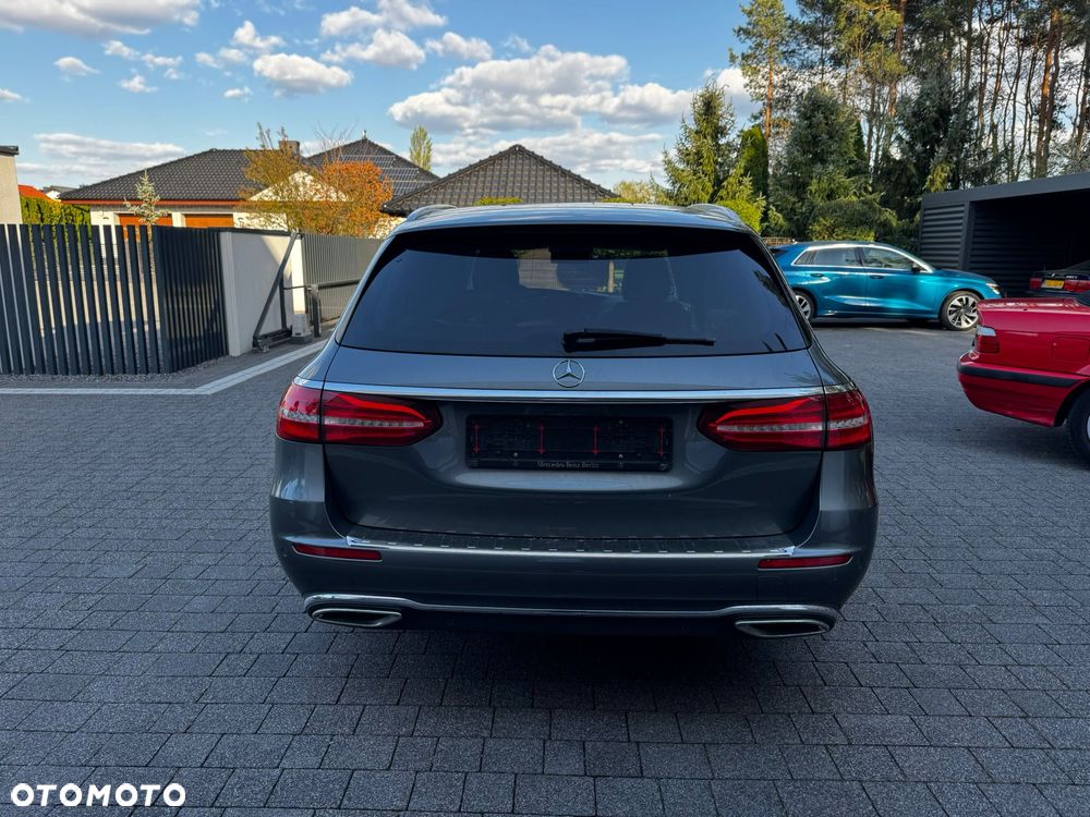 Mercedes-Benz Klasa E 220 d 9G-TRONIC - 6
