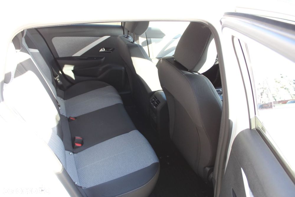 Opel Astra - 18
