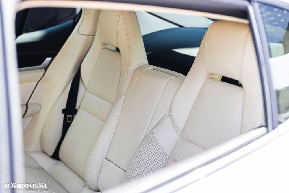 Porsche Panamera S Hybrid - 19