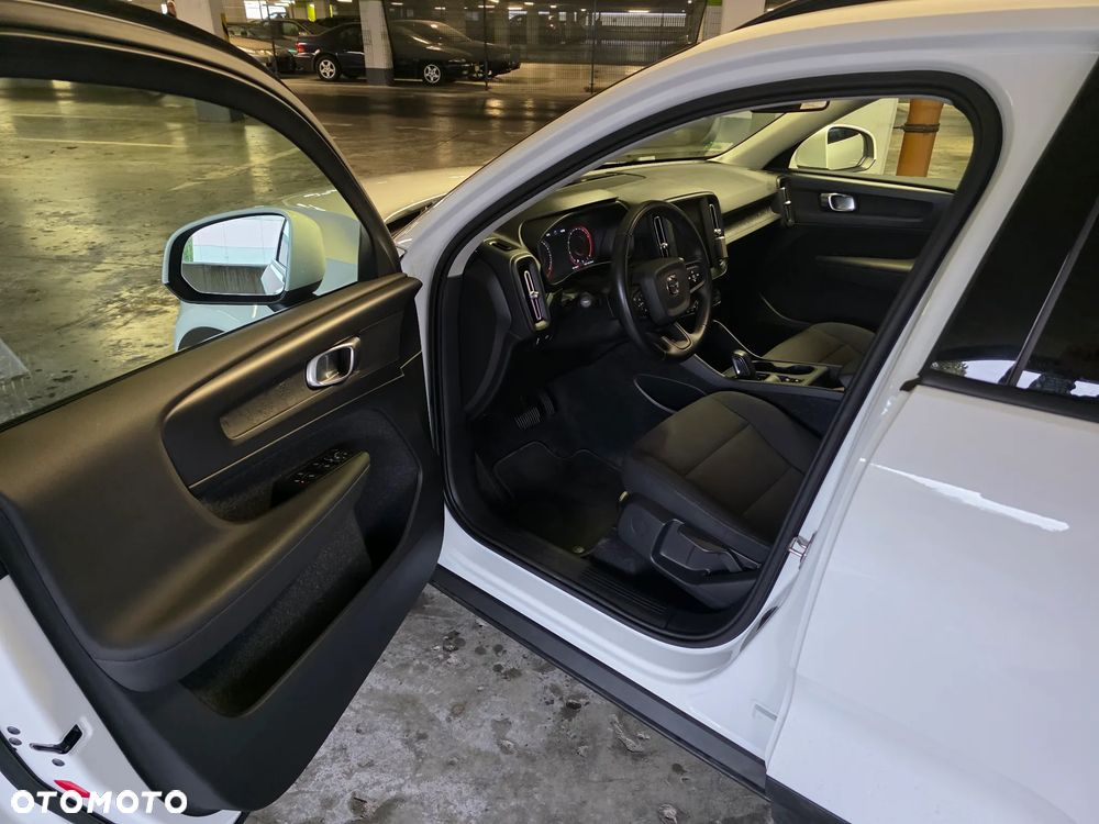 Volvo XC 40 T3 - 17