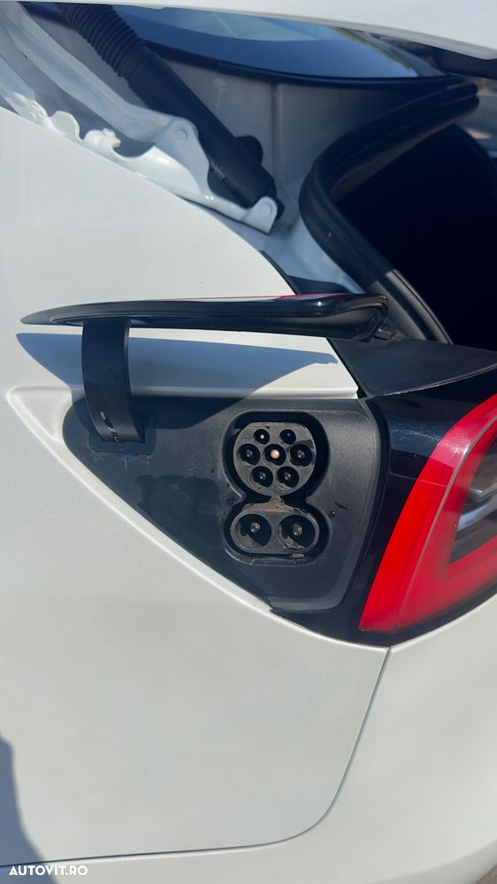 Tesla Model 3 Langstreckenbatterie Allradantrieb Dual Motor - 7